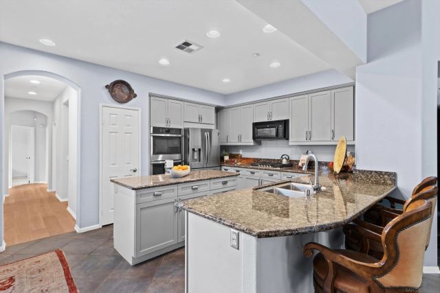 3329 Wild Oak LN, Escondido, CA 92027