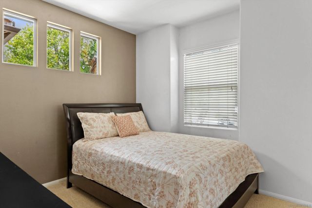 3329 Wild Oak LN, Escondido, CA 92027