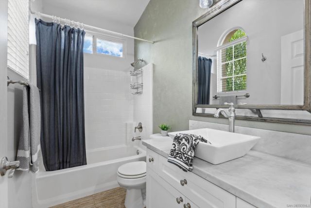 3329 Wild Oak LN, Escondido, CA 92027