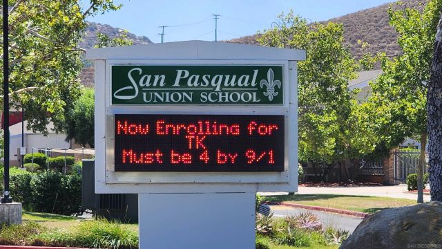3329 Wild Oak LN, Escondido, CA 92027