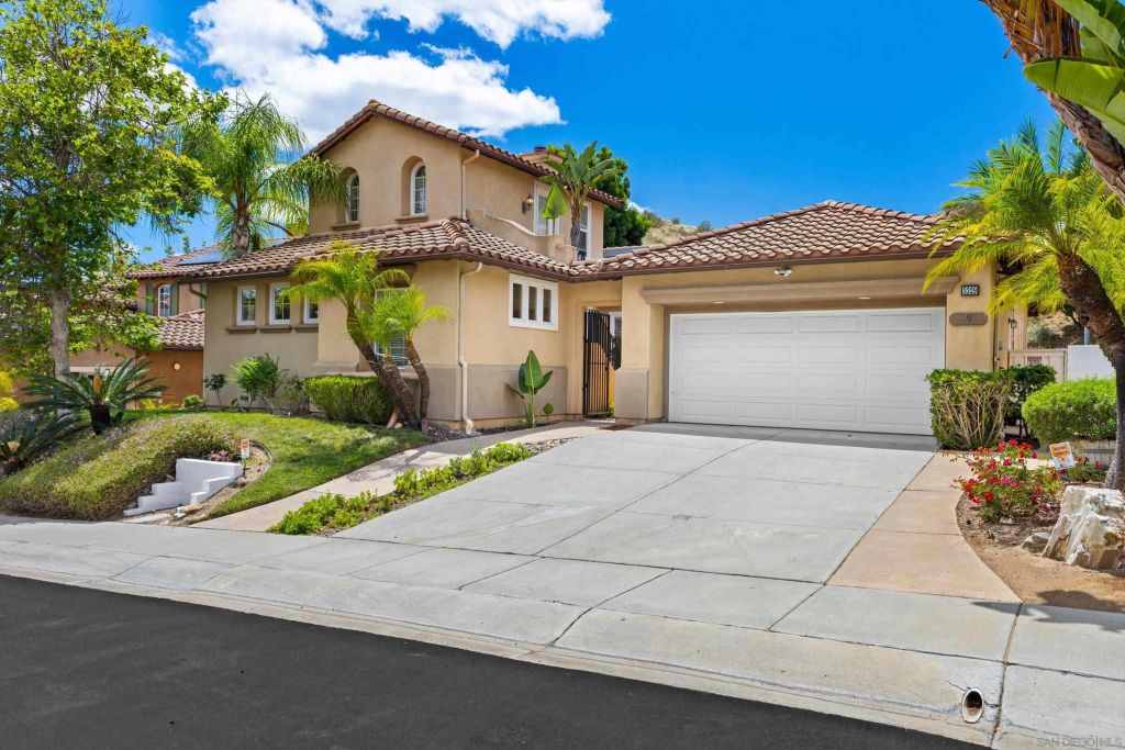3329 Wild Oak LN, Escondido, CA 92027