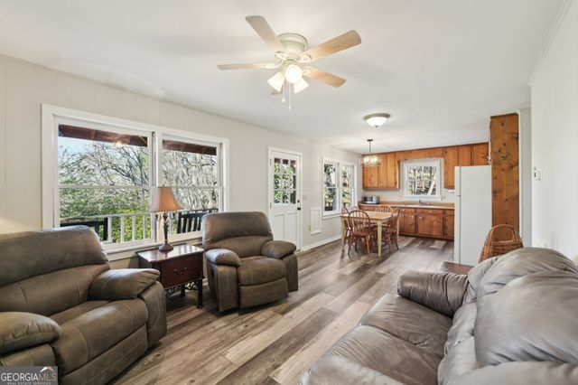 714 Deer Woods Trail, Cleveland, GA 30528