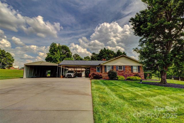 253 Suncrest Road, Cherryville, NC 28021