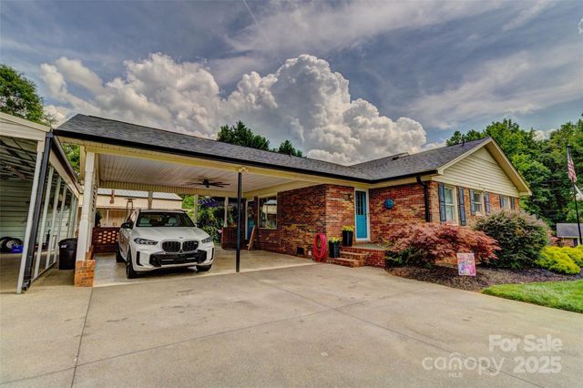 253 Suncrest Road, Cherryville, NC 28021