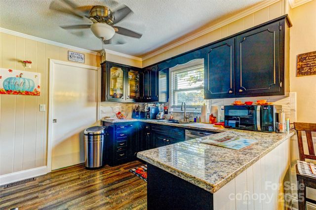 253 Suncrest Road, Cherryville, NC 28021