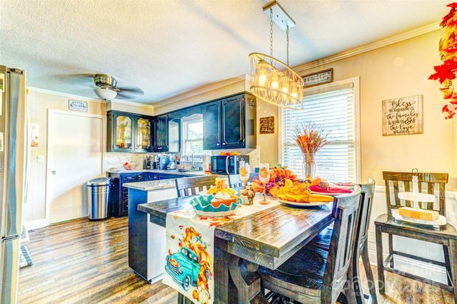 253 Suncrest Road, Cherryville, NC 28021