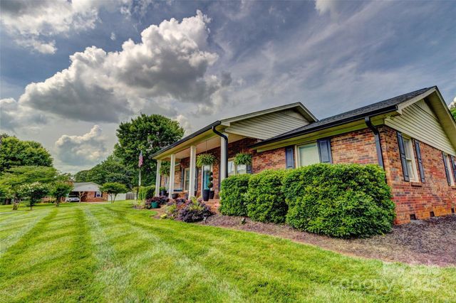 253 Suncrest Road, Cherryville, NC 28021