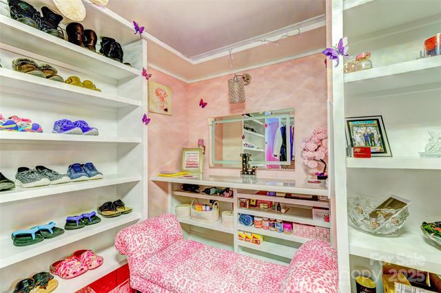 253 Suncrest Road, Cherryville, NC 28021