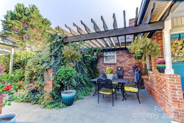 253 Suncrest Road, Cherryville, NC 28021