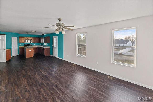 2528 Commons Parkway, Belleville, IL 62221