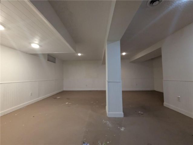 2320 E 71st Terrace, Kansas City, MO 64132