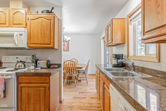 16018 Park Drive, La Pine, OR 97739