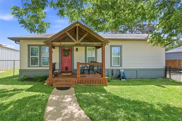 1726 13th Street, Hempstead, TX 77445