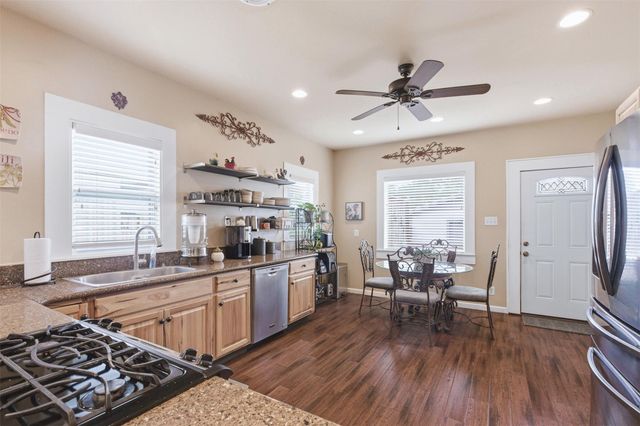 1726 13th Street, Hempstead, TX 77445