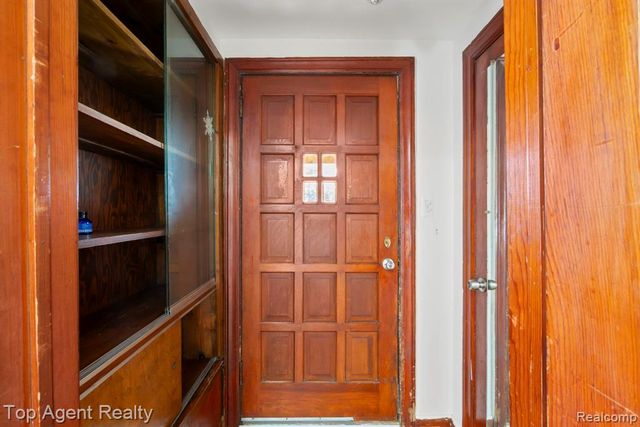 7285 Prospect Avenue, Warren, MI 48091