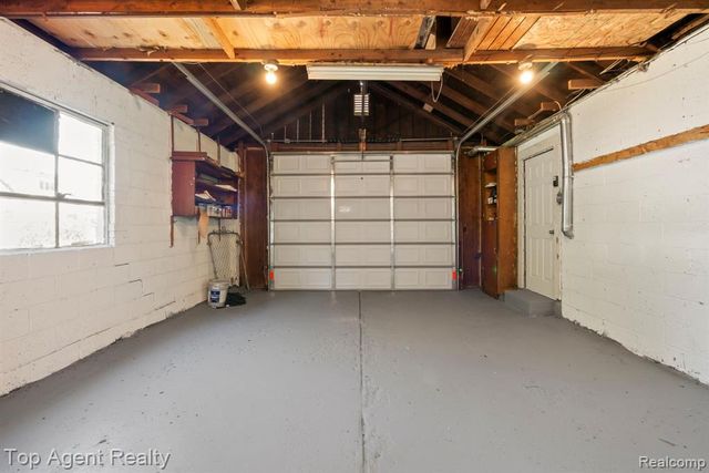 7285 Prospect Avenue, Warren, MI 48091
