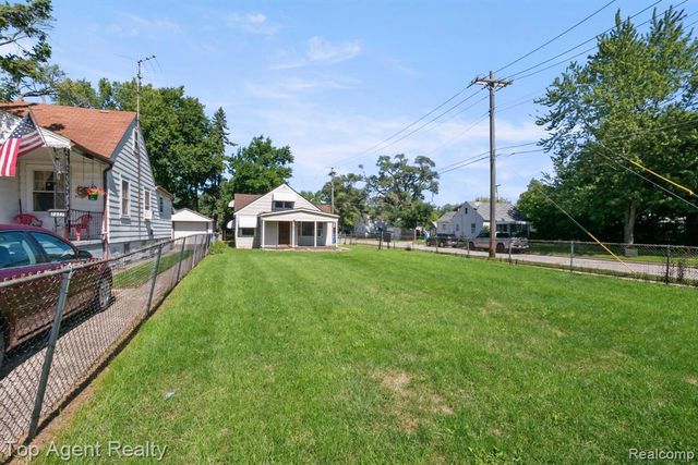 7285 Prospect Avenue, Warren, MI 48091