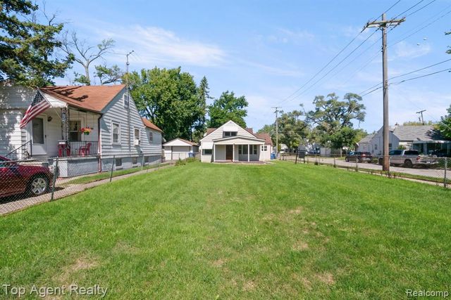 7285 Prospect Avenue, Warren, MI 48091
