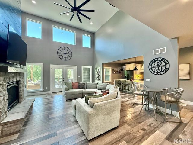 3079 Stonebridge Place, Festus, MO 63028