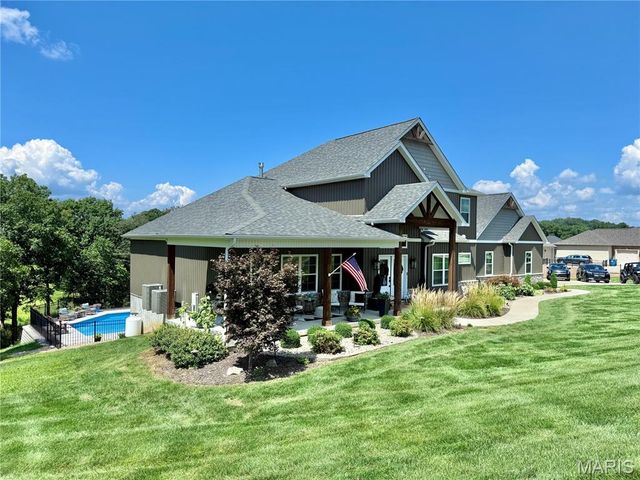 3079 Stonebridge Place, Festus, MO 63028
