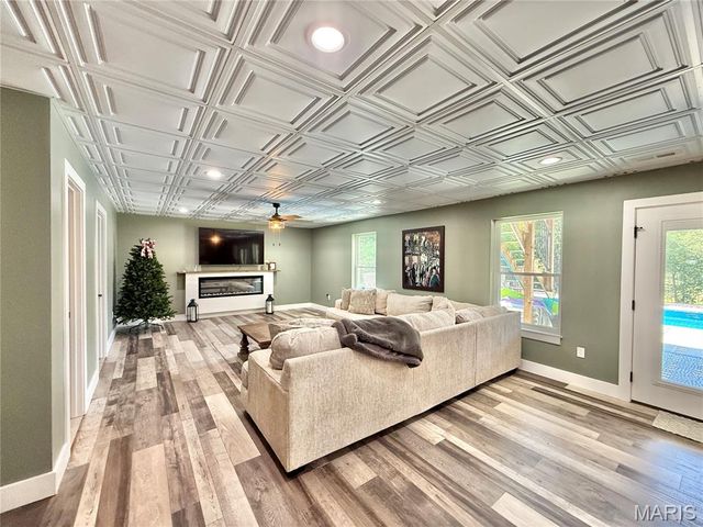 3079 Stonebridge Place, Festus, MO 63028