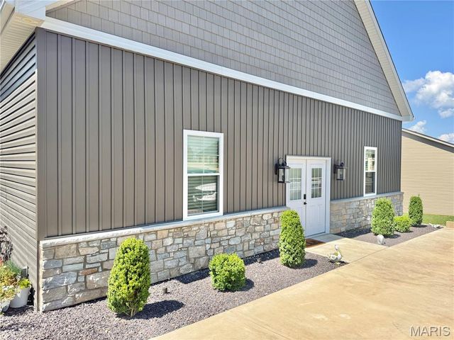 3079 Stonebridge Place, Festus, MO 63028
