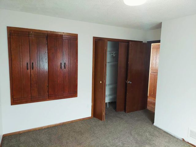 94 108th Avenue NW, Coon Rapids, MN 55448