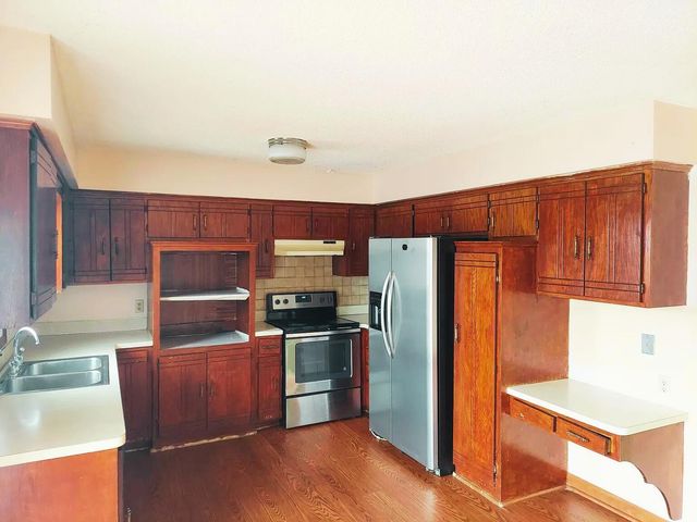 94 108th Avenue NW, Coon Rapids, MN 55448