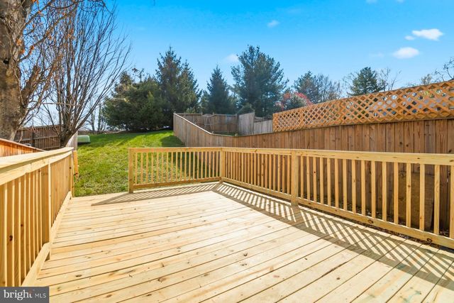7 PRESTWICK SQ, Baltimore, MD 21228