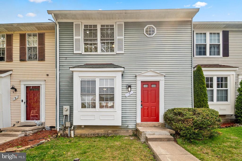 7 PRESTWICK SQ, Baltimore, MD 21228