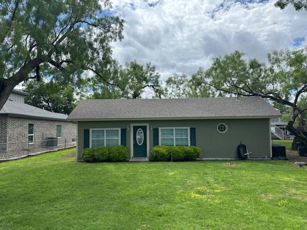 Image 1 of property listing at 2602 Sleepy Hollow Rd, San Angelo, TX 76904