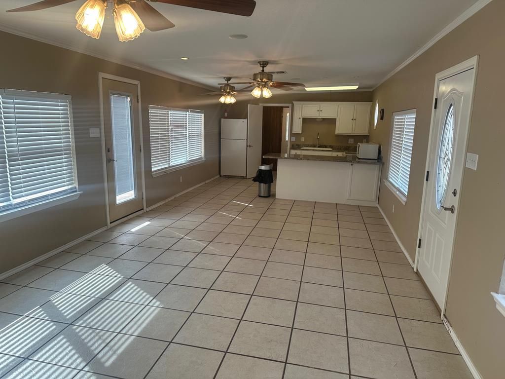 Image 18 of property listing at 2602 Sleepy Hollow Rd, San Angelo, TX 76904