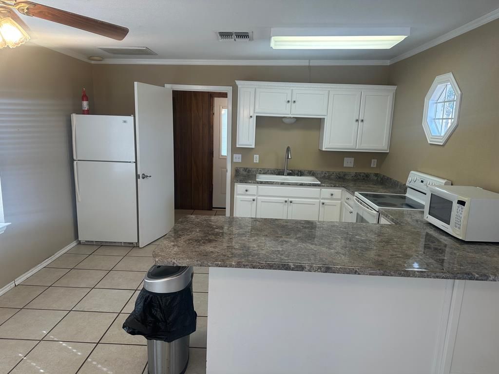 Image 20 of property listing at 2602 Sleepy Hollow Rd, San Angelo, TX 76904