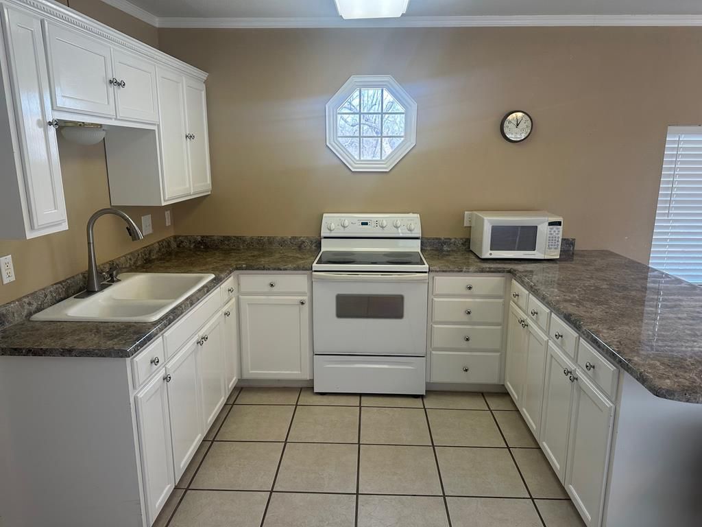 Image 21 of property listing at 2602 Sleepy Hollow Rd, San Angelo, TX 76904