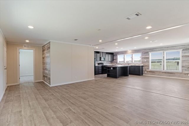 3835 Edge Road, Kingston, OK 73439