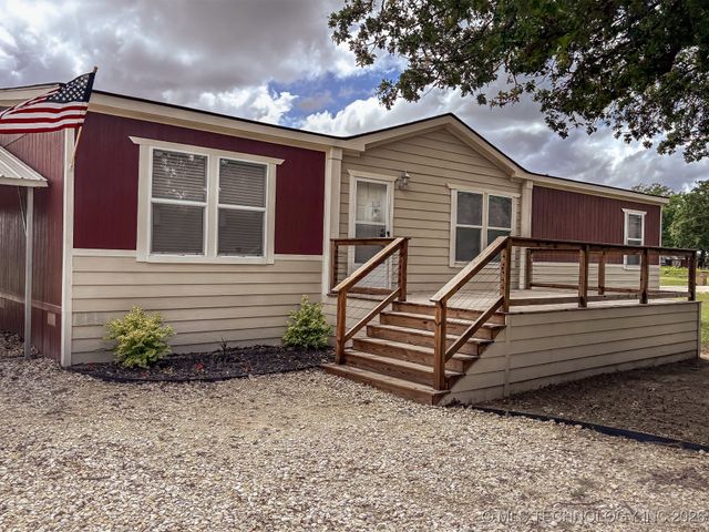 3835 Edge Road, Kingston, OK 73439