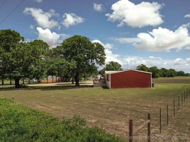 3835 Edge Road, Kingston, OK 73439