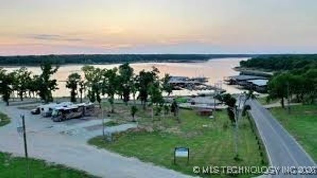 3835 Edge Road, Kingston, OK 73439