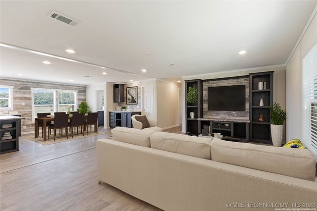 3835 Edge Road, Kingston, OK 73439