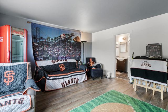 380 Paloma Avenue, Pacifica, CA 94044