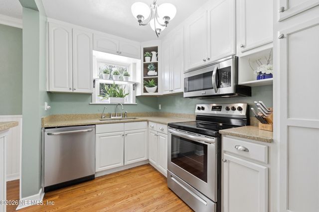 1723 ORLANDO Circle S, Jacksonville, FL 32207