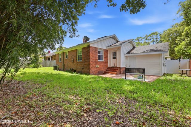 1723 ORLANDO Circle S, Jacksonville, FL 32207