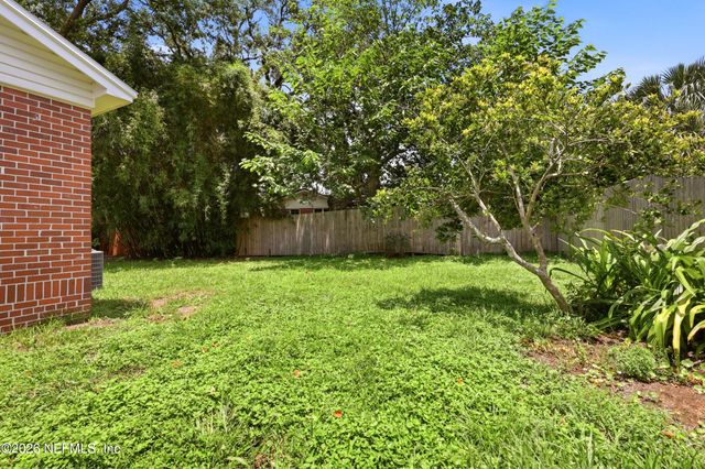 1723 ORLANDO Circle S, Jacksonville, FL 32207