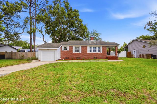 1723 ORLANDO Circle S, Jacksonville, FL 32207