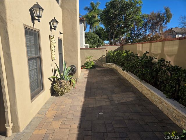 5704 Miguel Way, Long Beach, CA 90814