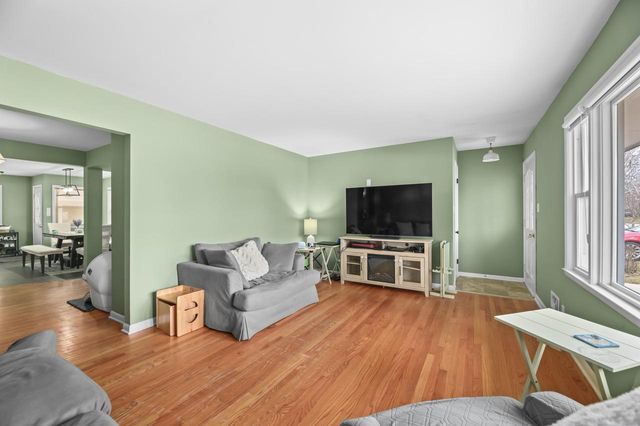 6383 W Darnel AVENUE, Brown Deer, WI 53223