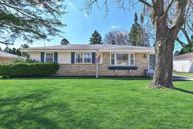 6383 W Darnel AVENUE, Brown Deer, WI 53223