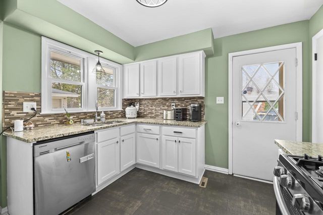 6383 W Darnel AVENUE, Brown Deer, WI 53223