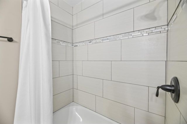 6383 W Darnel AVENUE, Brown Deer, WI 53223