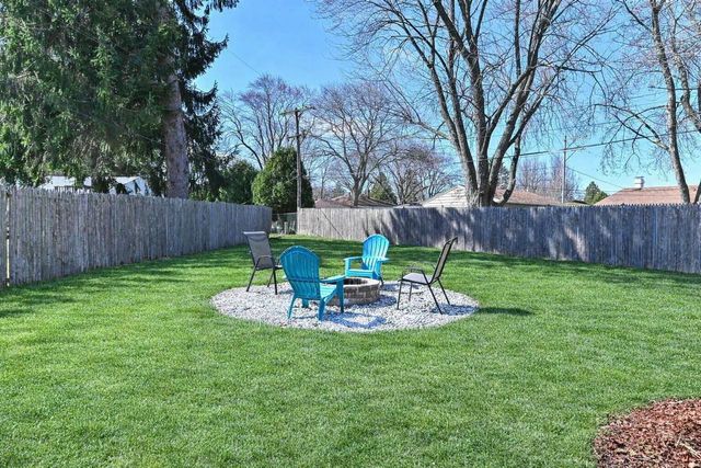 6383 W Darnel AVENUE, Brown Deer, WI 53223